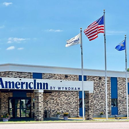Americinn & Suites By Wyndham Baraboo Event Center מראה חיצוני תמונה