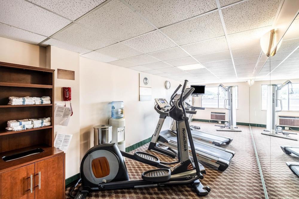 Americinn & Suites By Wyndham Baraboo Event Center מראה חיצוני תמונה