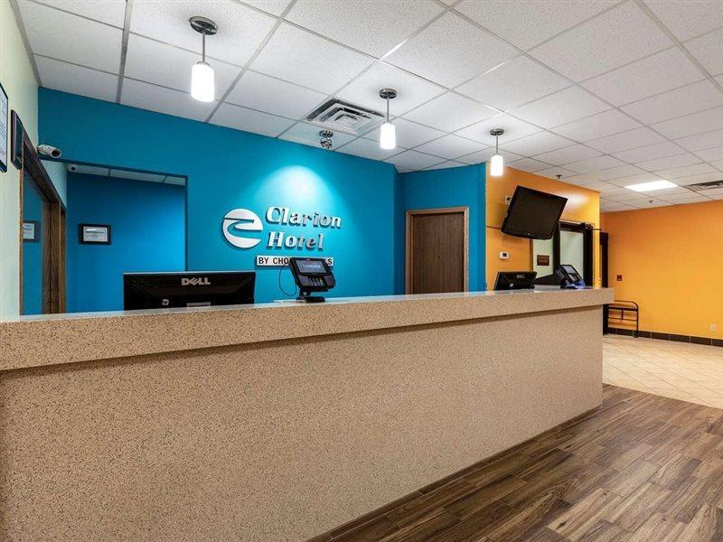 Americinn & Suites By Wyndham Baraboo Event Center מראה חיצוני תמונה