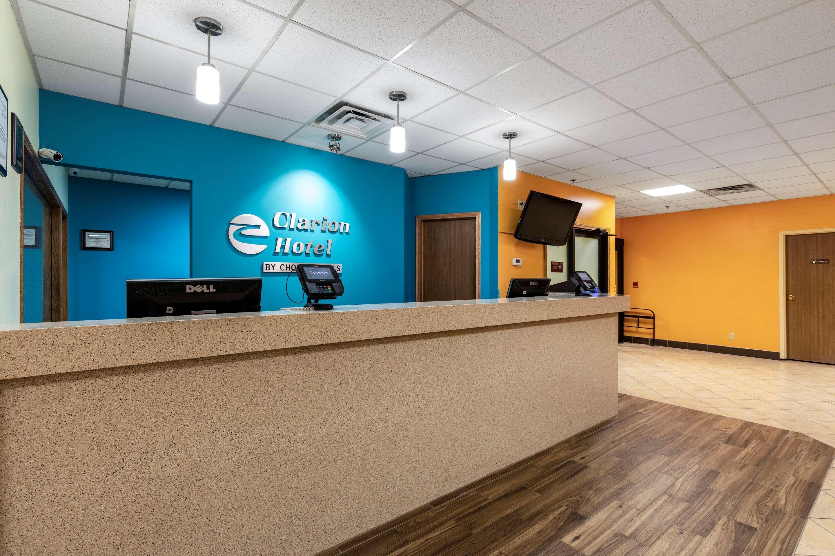 Americinn & Suites By Wyndham Baraboo Event Center מראה חיצוני תמונה