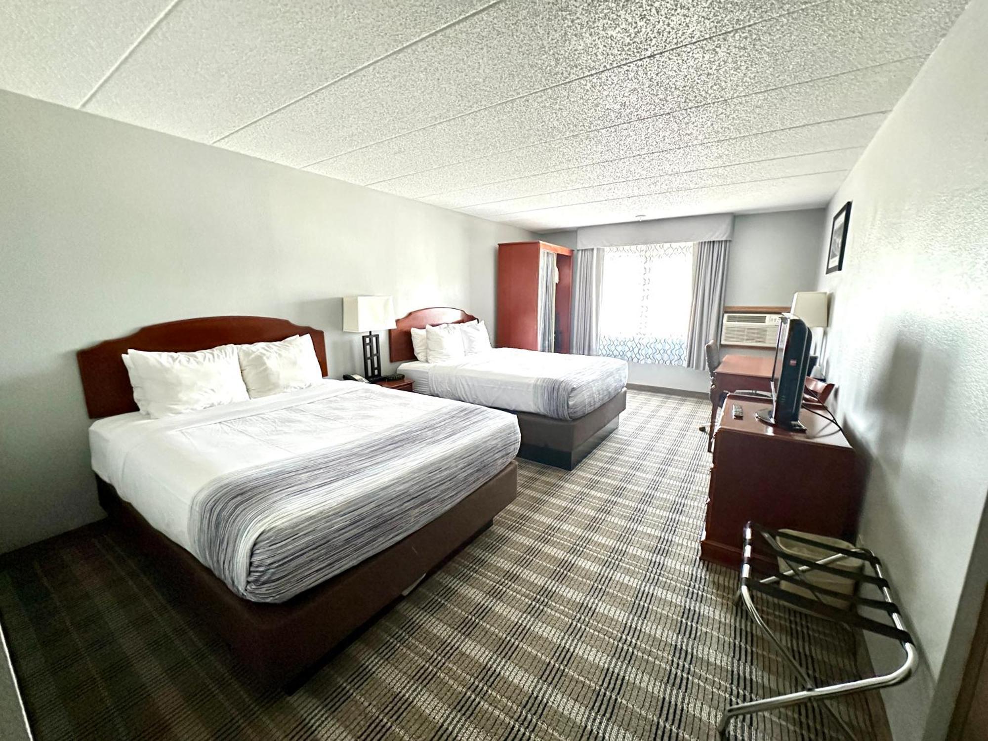 Americinn & Suites By Wyndham Baraboo Event Center מראה חיצוני תמונה